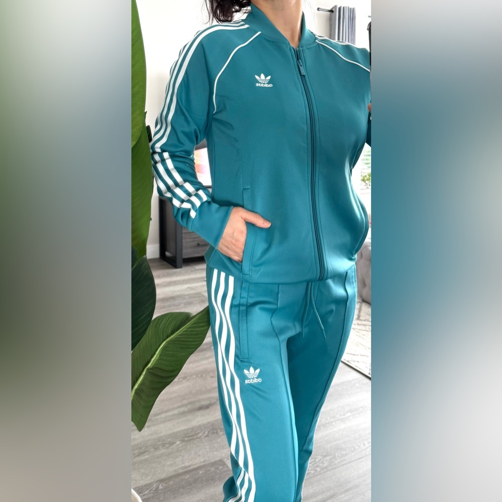 2pcs Adidas Aqua blue Tracksuit with White Accents - Picture 10 of 14